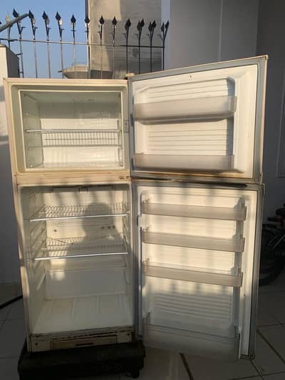 Dawlance refrigerator