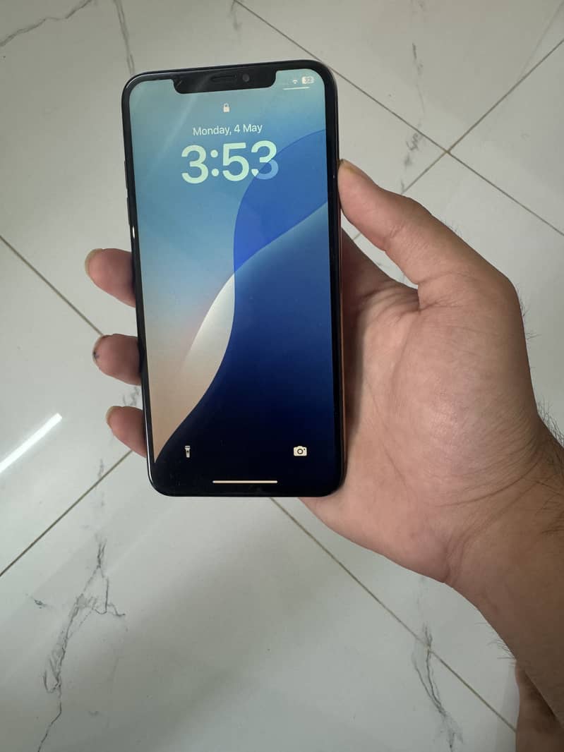 iPhone XS Max 2