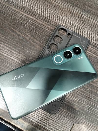 Vivo Mobile 6/128 gb Green colour