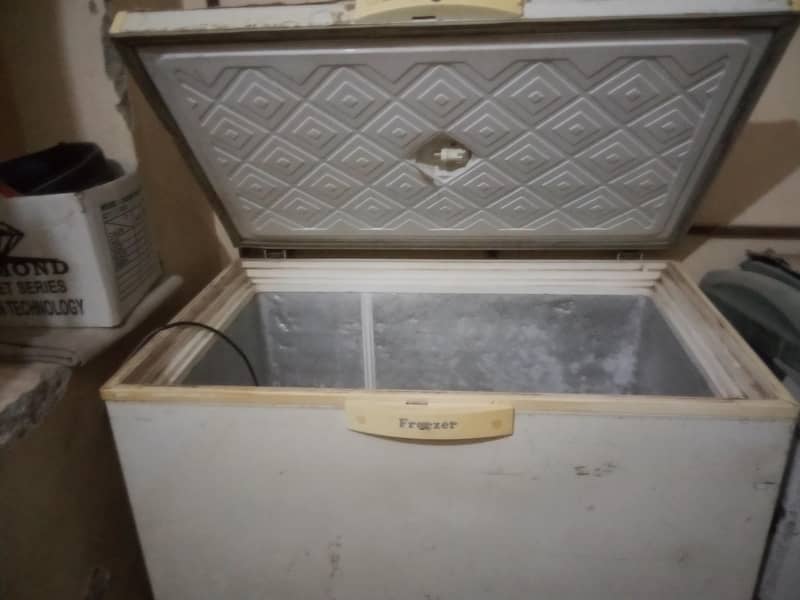 deep freezer 1