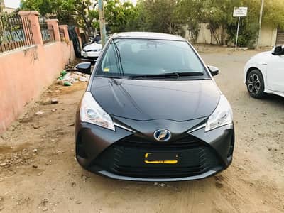 Toyata Vitz Hybrid 1.5 Model  2017/2021 For sale