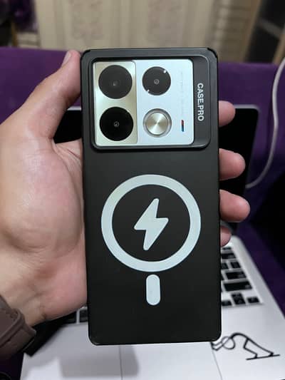 Infinix Note 40 Pro (8/256)
