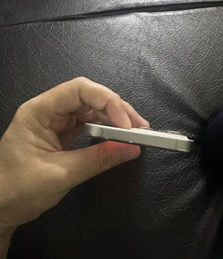 Iphone 15 pro max 4