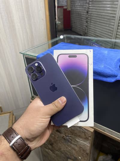 Iphon 14 pro max Pta approved with box