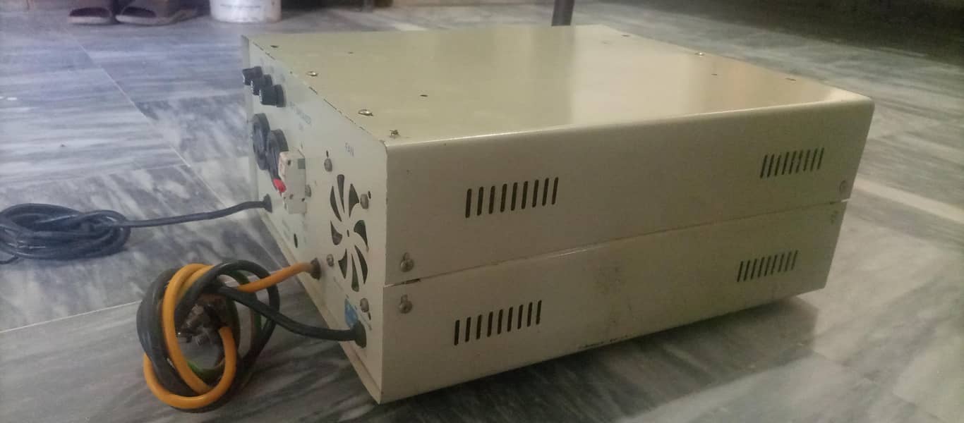 1250w 3