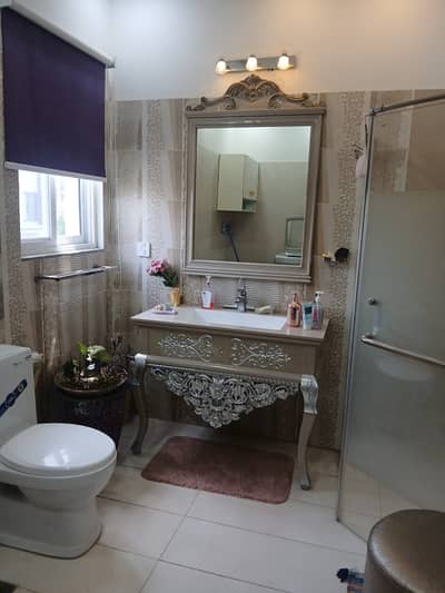 "5 Marla Beautiful House for Sale Phase 5, D-Block | Near LUMS University, Park & Commercial"