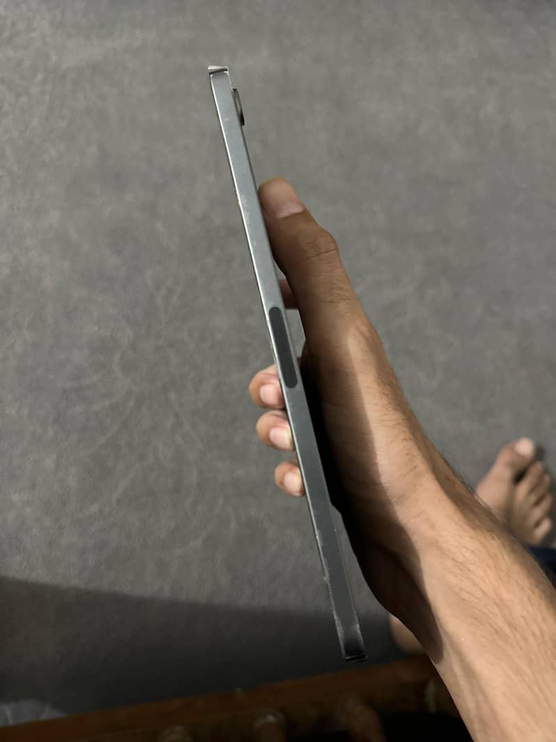 iPad Mini 6 , 9/10 condition 3