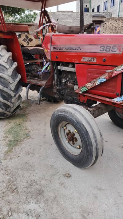 Massey 385