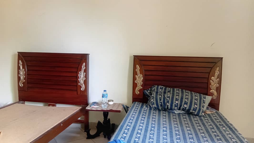 Two single beds 0