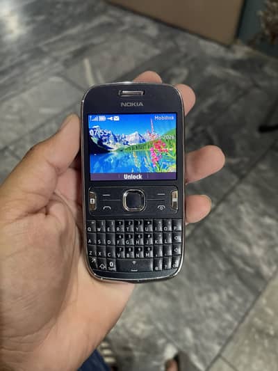 Nokia Asha 302