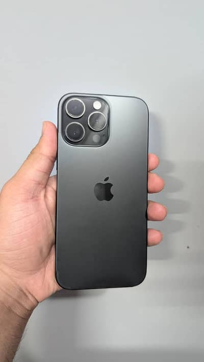 Apple iPhone 16 Pro Max