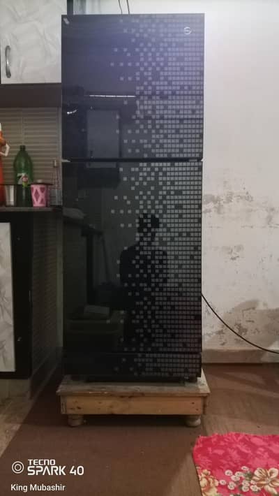 refrigerator for sale - Cooling OK, Minor body