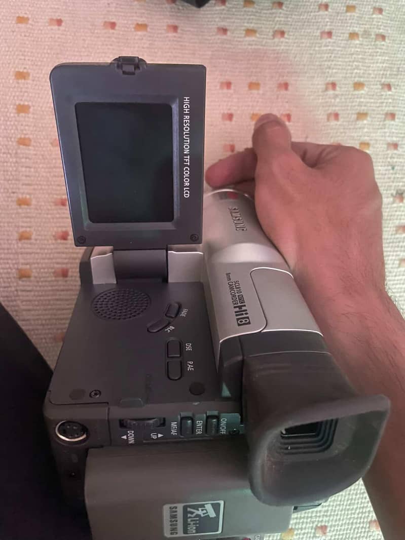 Samsung's old camera 4