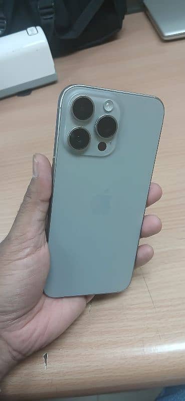 iPhone 15 pro max 89H signature Color 1TB