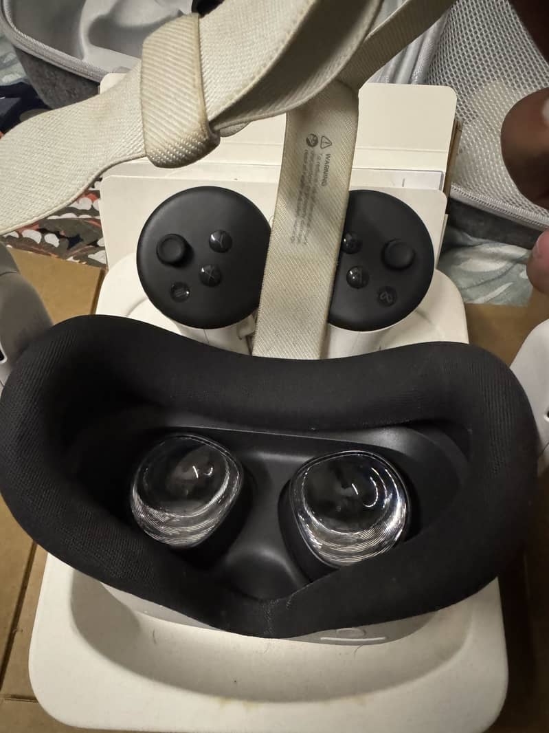 Meta Oculus 3s 128GB 4