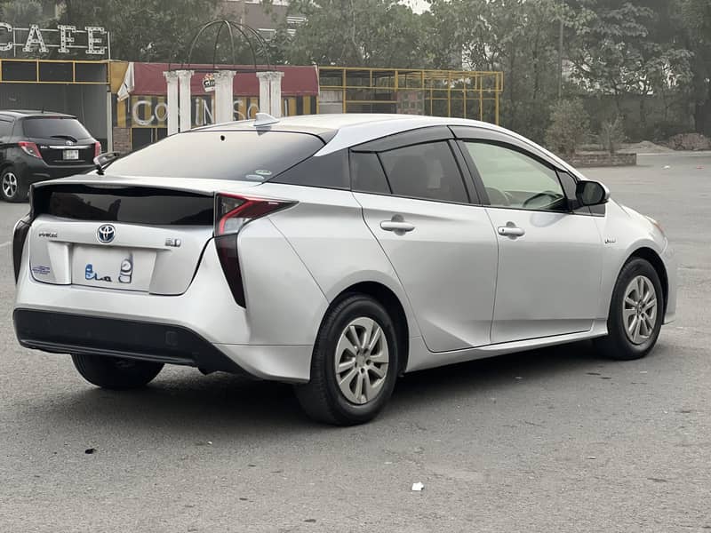 Toyota Prius 1