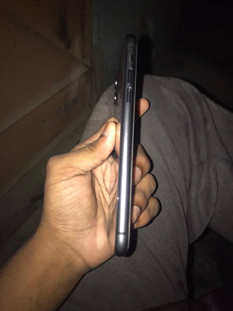 iphone 11 3