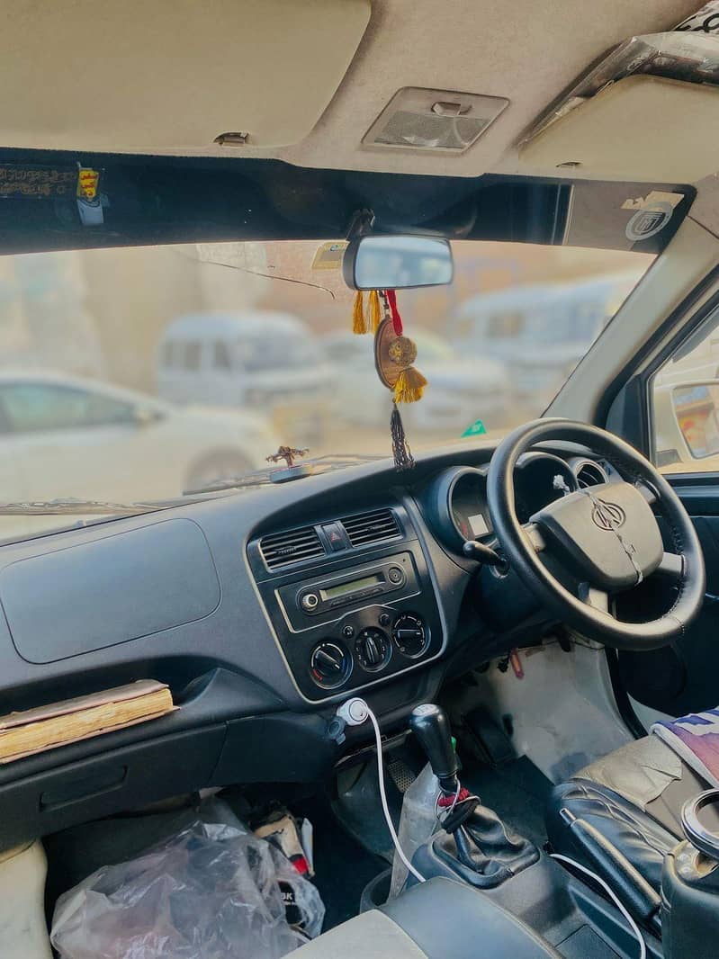 changan karwan 4