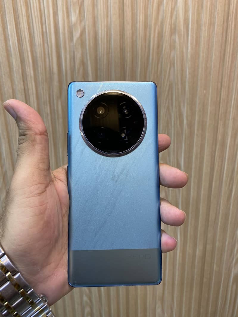 Infinix zero 40 2