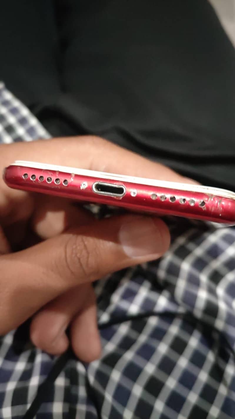 iPhone 7 3