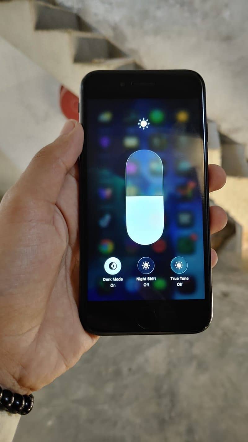 iPhone se 2020 1