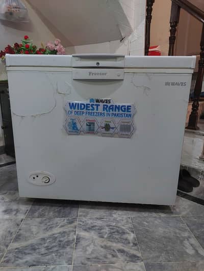 Waves single door deep freezer