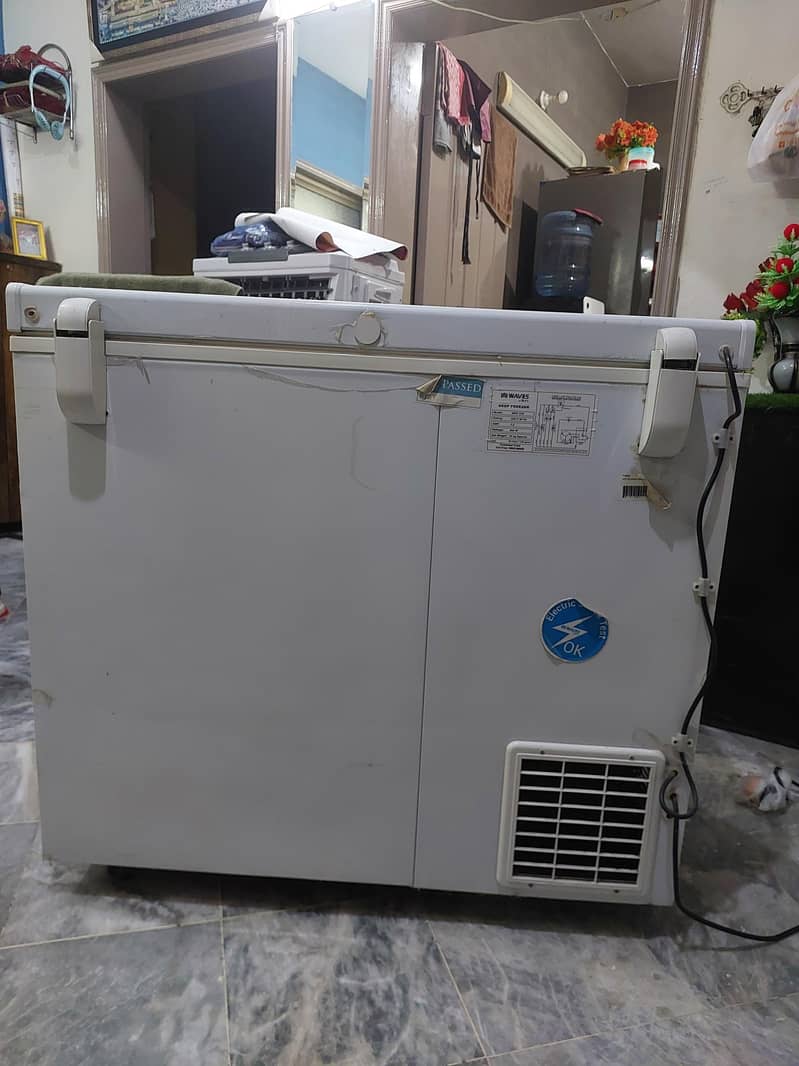 Waves single door deep freezer 3