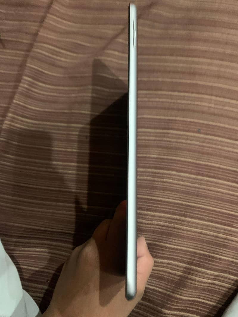 Ipad 6th generation 1