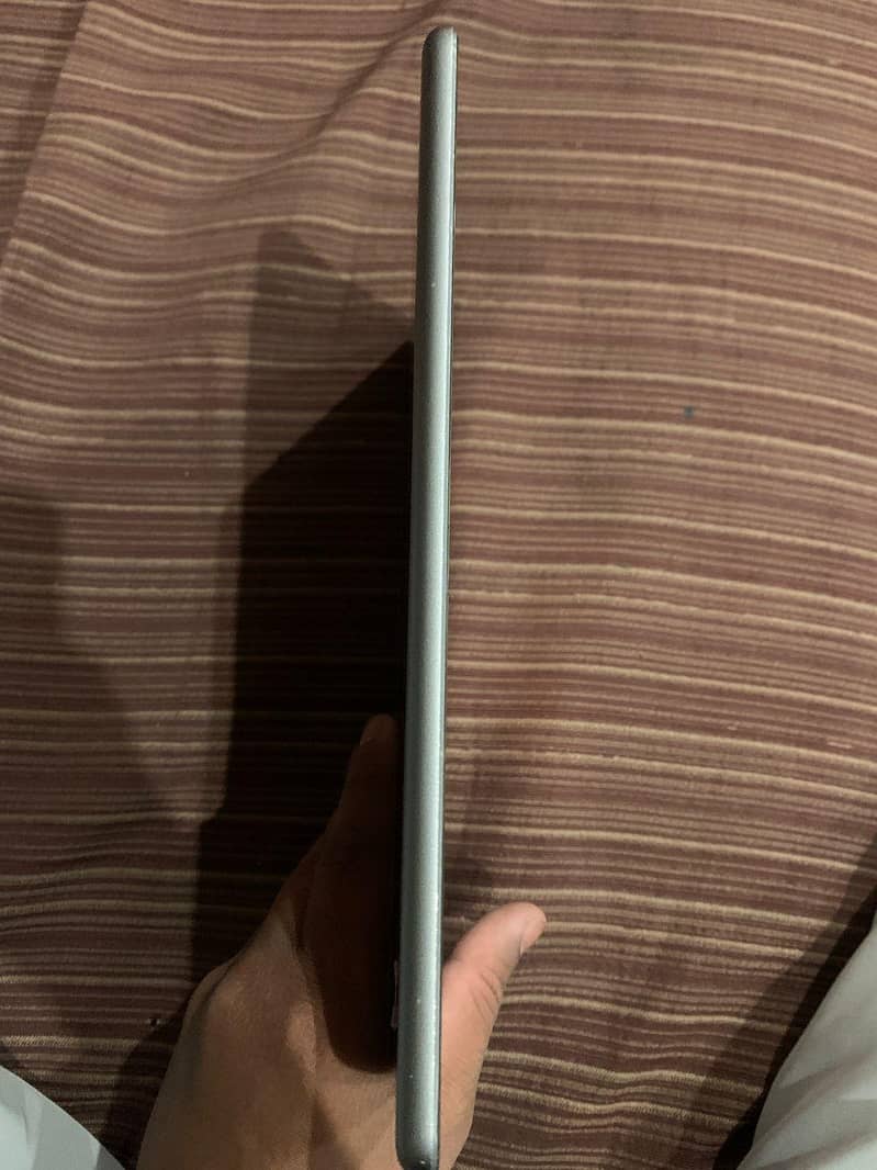 Ipad 6th generation 2