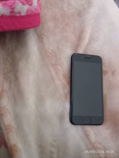 Apple iPhone SE