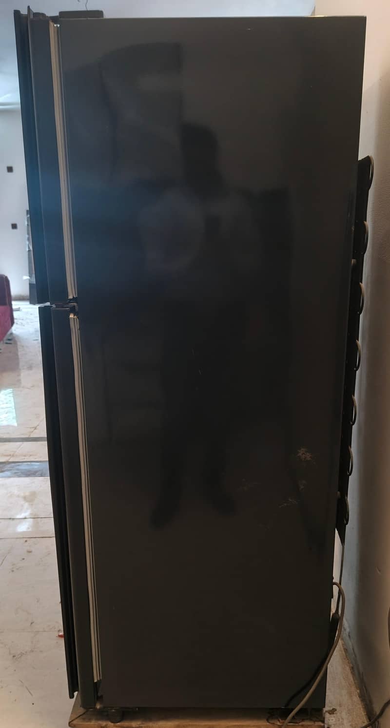 DAWLANCE FRIDGE 2