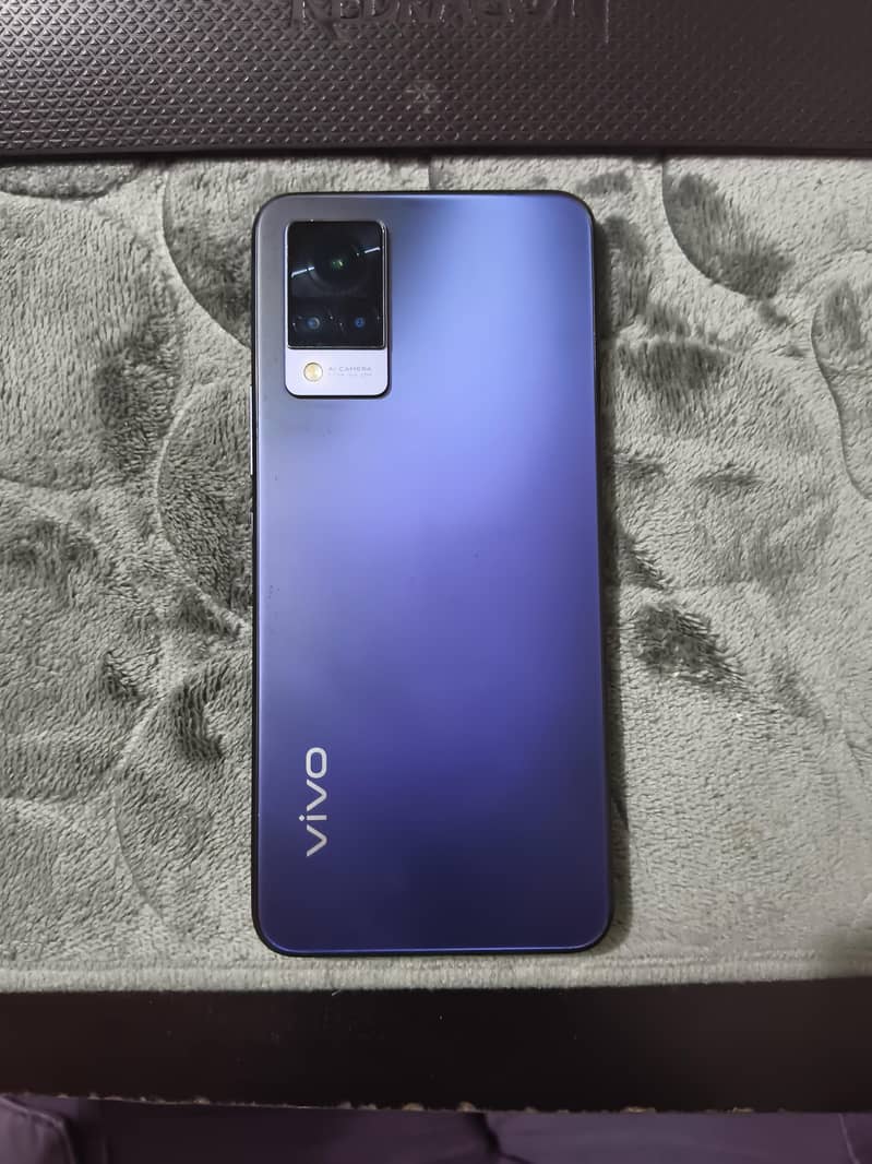 Vivo V21 0