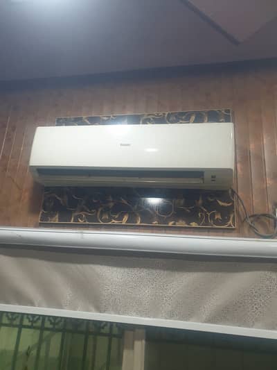 Haier 1.5 ton split AC non inverter A1 cooling