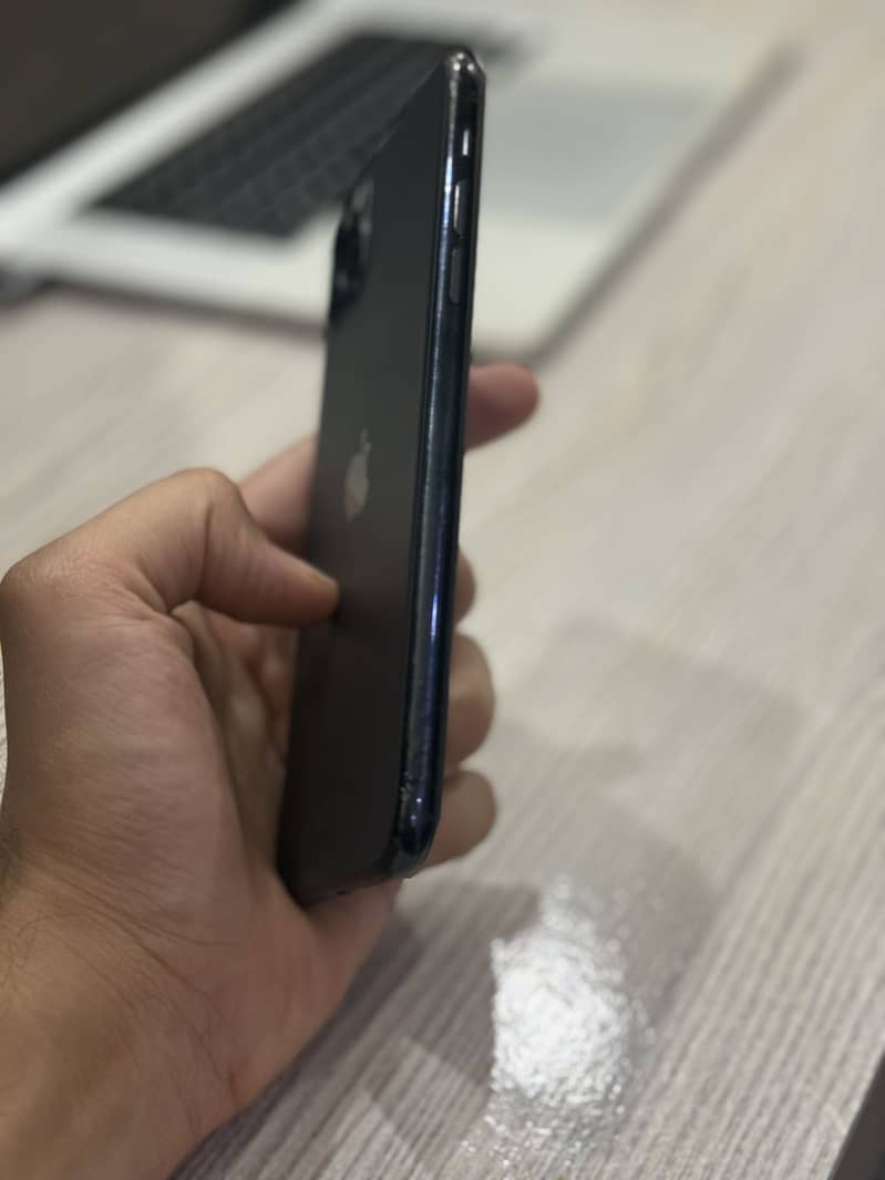 Iphone 11 pro max 1