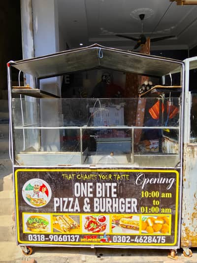 burger Shawarma & freyr counter