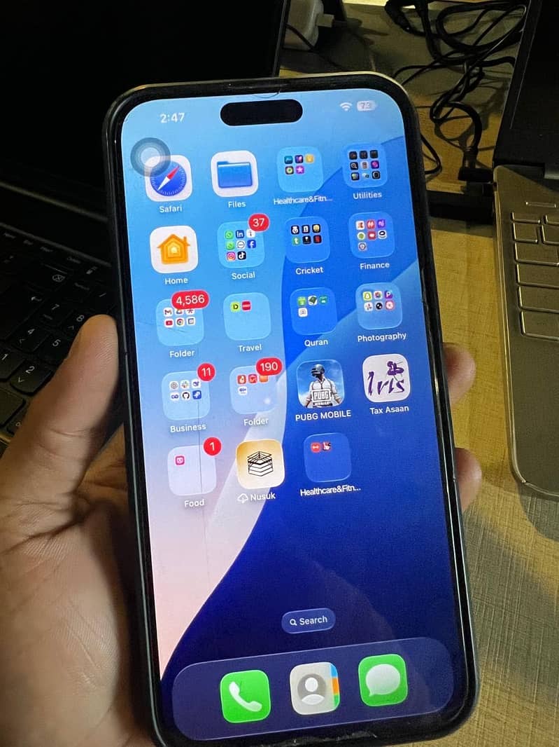 iPhone 15 pro max 6