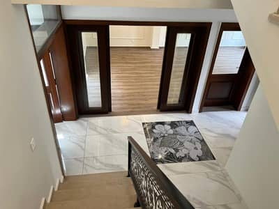 14 Marla beautiful design house hot location near Masjid, Park, School and Markets. Dem 6.25 Cr