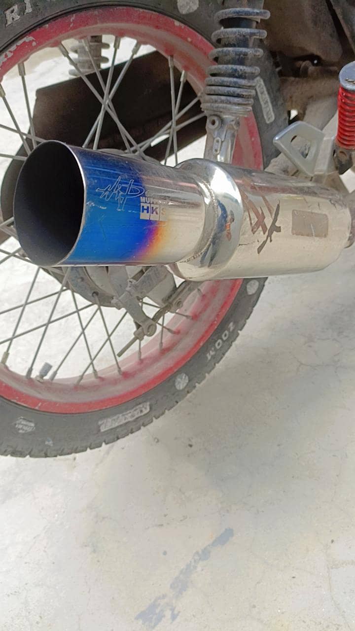 HKS Exaust 4