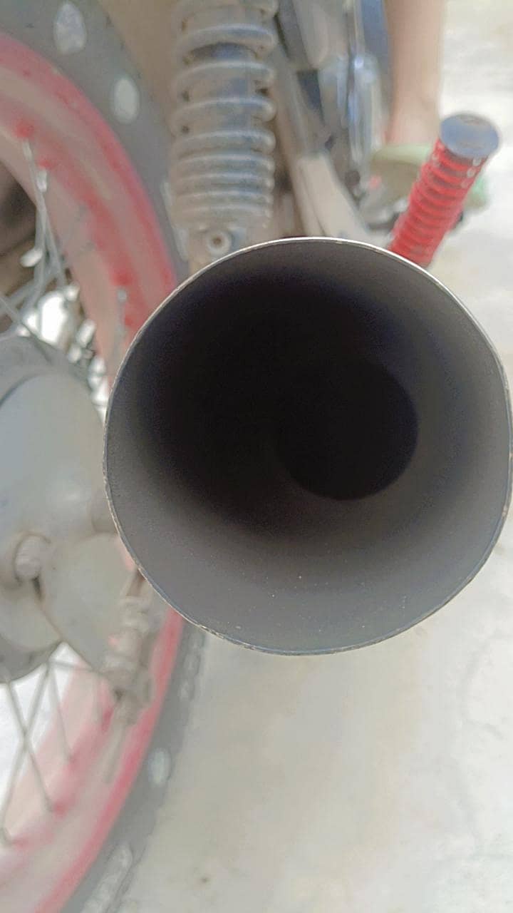 HKS Exaust 7