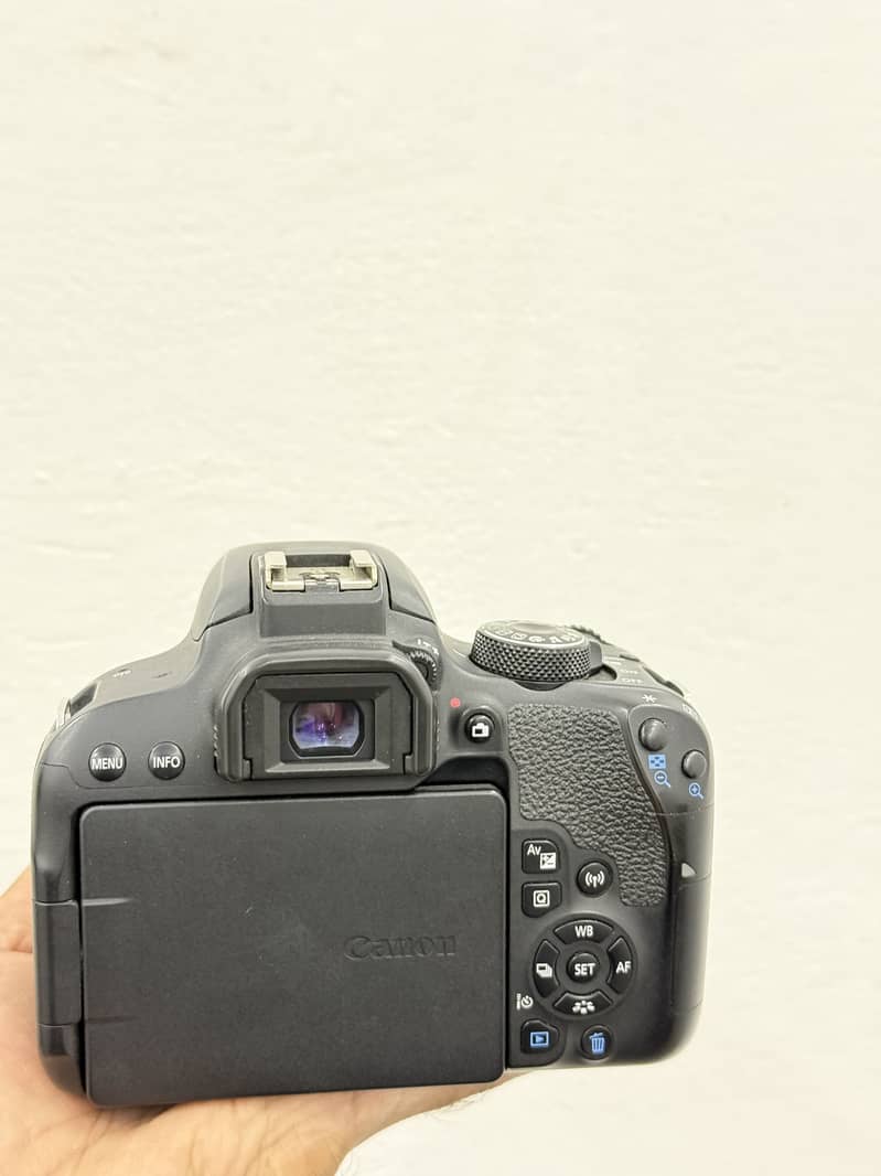 Canon Eos 800d 4