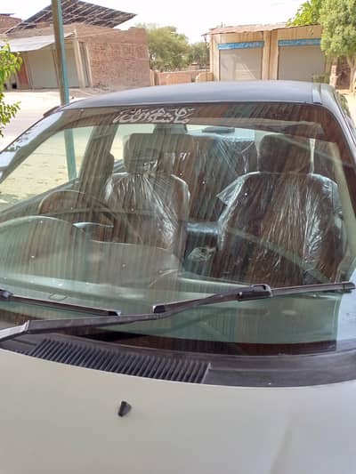 Suzuki baleno 2001