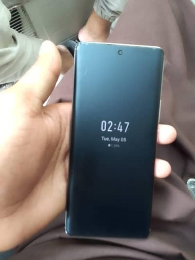 10/9.7 condition 8+8/256 memory