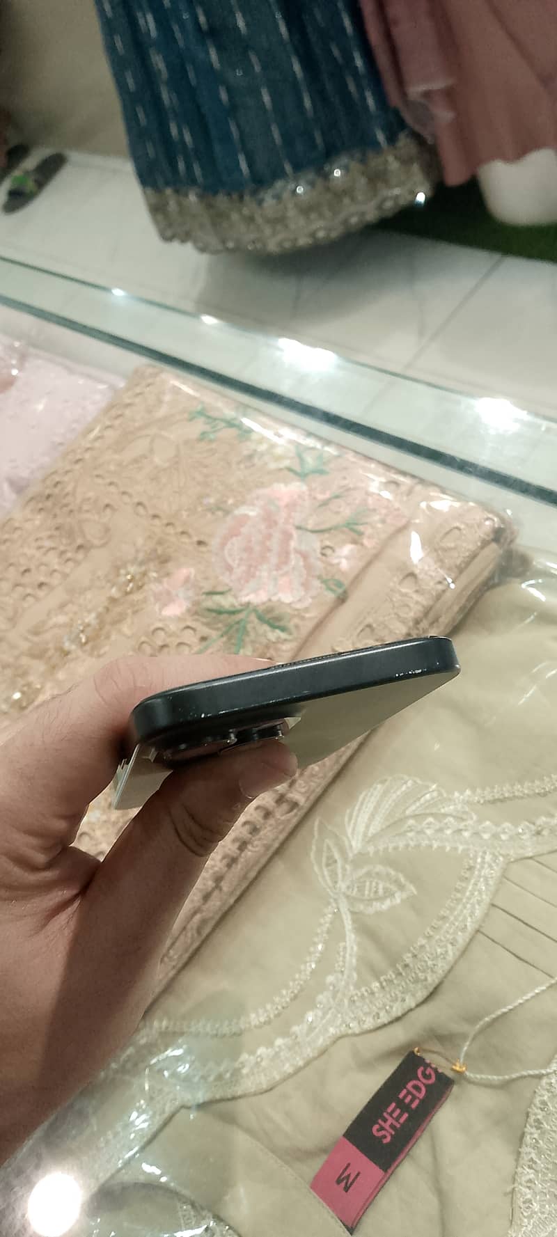 Apple iPhone 15 3