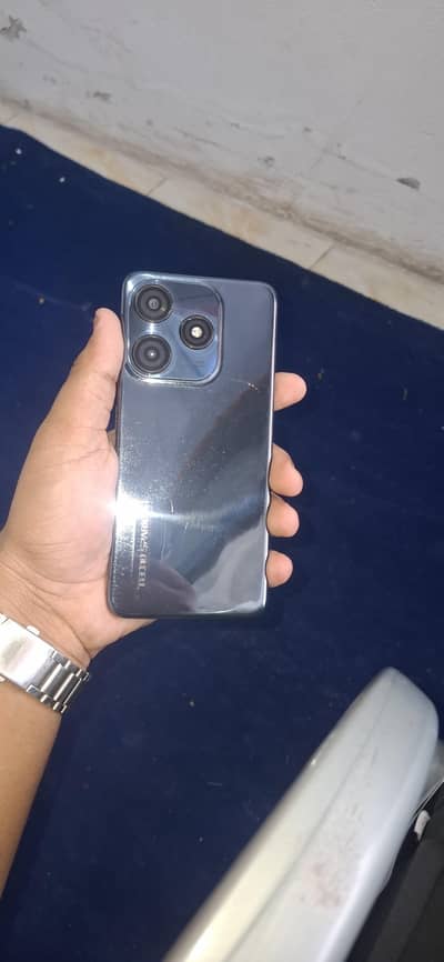 Tecno Spark10c  with box