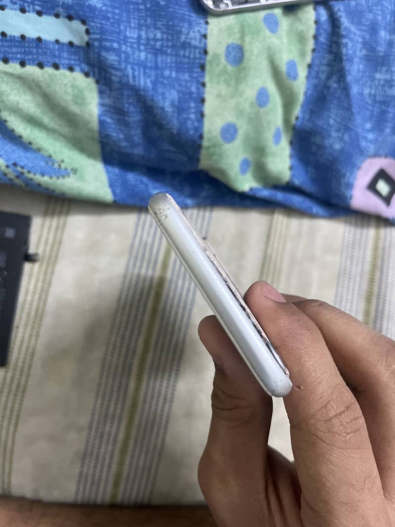 iPhone 8 only need 5