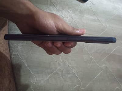 10 by 10 condition phone with box no open no repair 4 /128