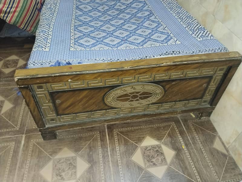 singel bed 0