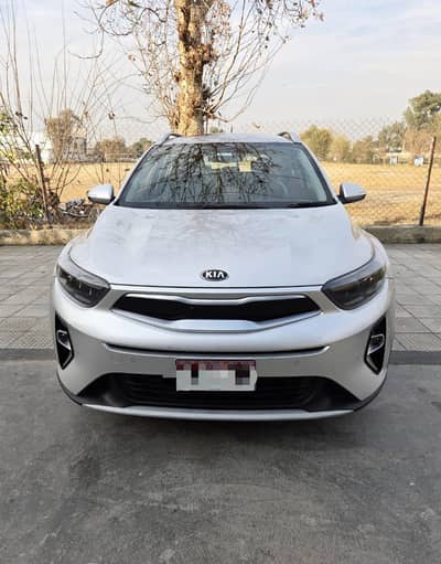 KIA Stonic 2022 model Silver colour