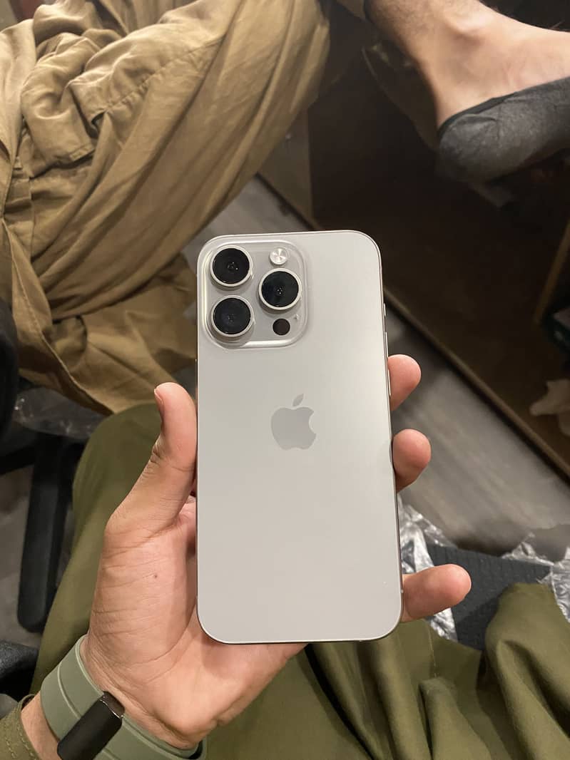 Iphone 15 pro 0