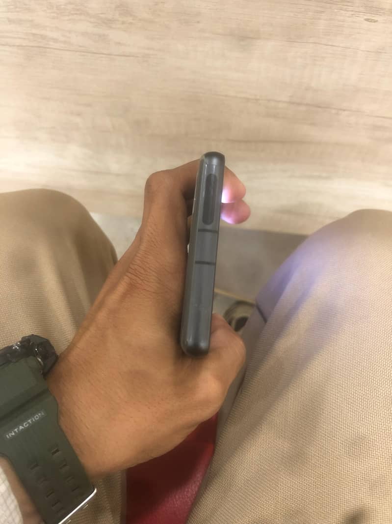 Google Pixel 7A 4